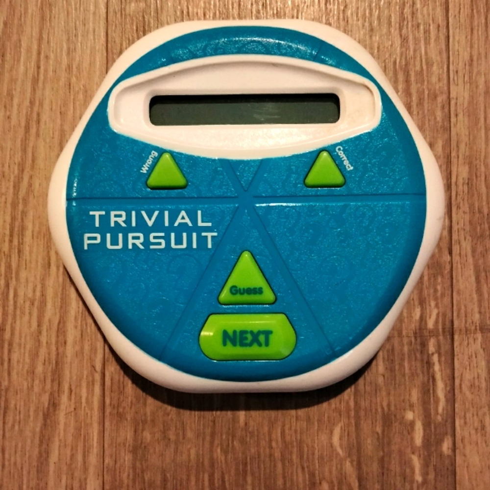 Trivial pursuit Electronic game